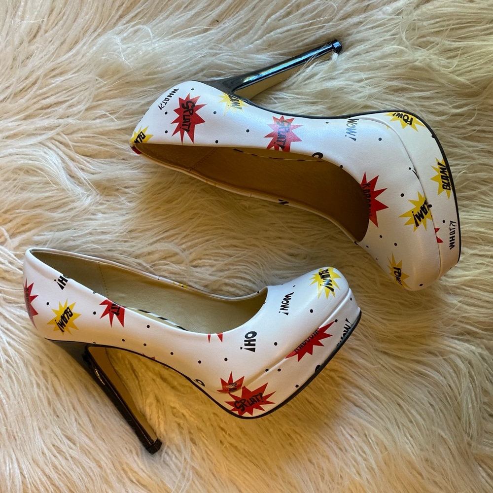 Chinese Laundry Comic Book Heels (sz 7)